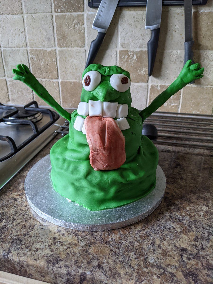 oh my god twitter doesn’t include alt text from images in their API